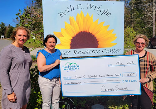 BHBT presents a donation to Beth C. Wright Cancer Resource Center