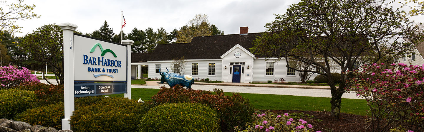 BHBT branch in New London, NH