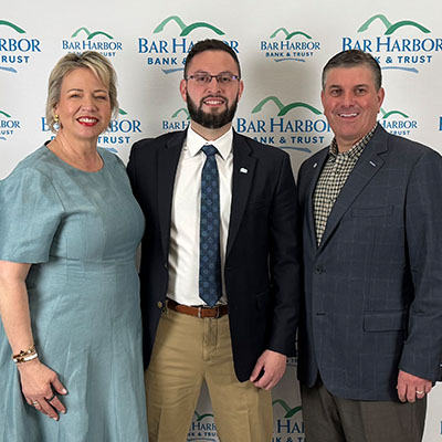 Nikos Kalampalikis receives the 2025 Emerging Leader Award